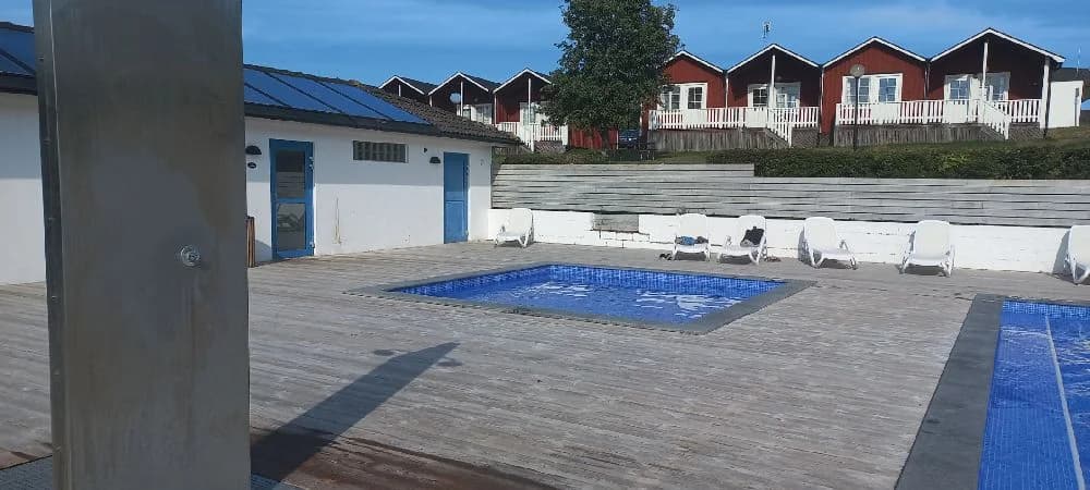 Bo prisvärt på Allégården Kastlösa vandrarhem på södra Öland, granne med Stora Alvaret. Perfekt för vandring, cykling (Signaturled Öland) & familjer.