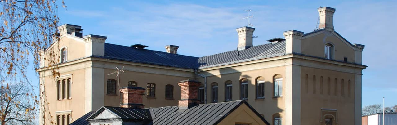 Bekvämt vandrarhem med historiskt fängelse och bra standard för resenärer