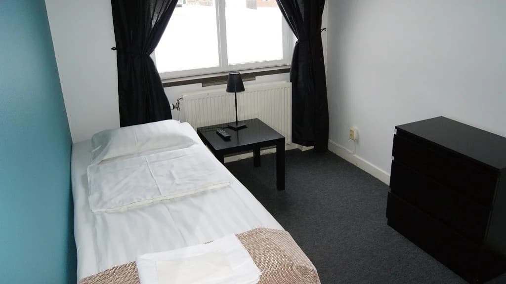 Vandrarhem i Sandviken med elva rum och fullt kök nära centrum